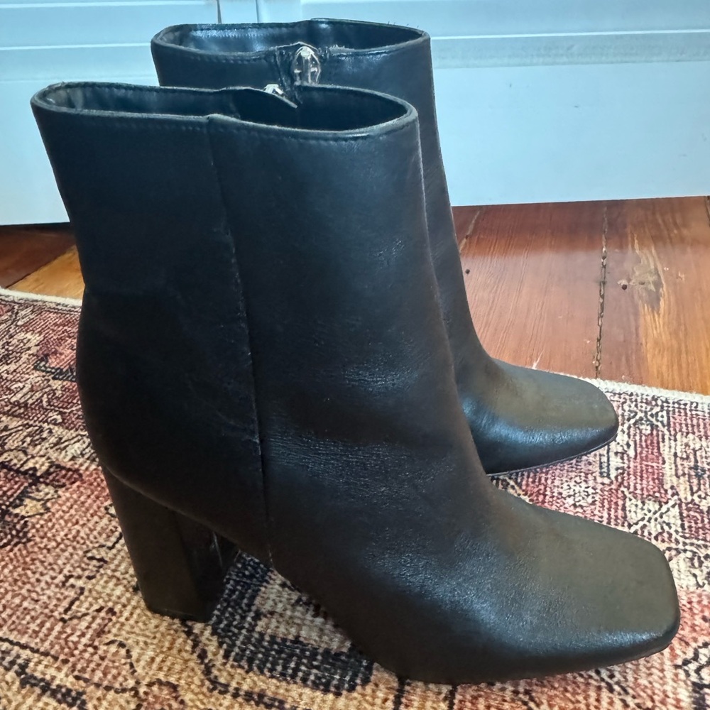 Marc Fisher sqaure toe boot